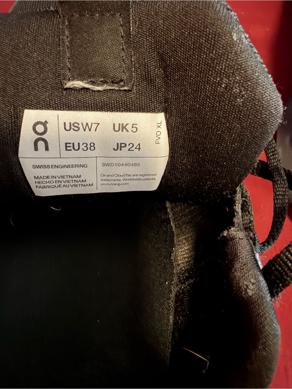 On Running Women's Black Running Shoe (USW7 / EU38)